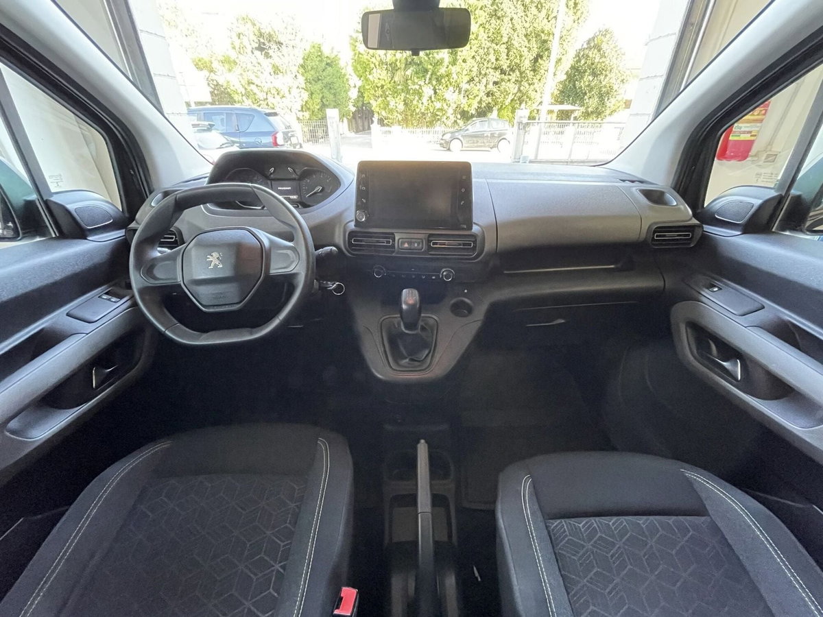 Peugeot Rifter BlueHDi 100 Active Standard (14)