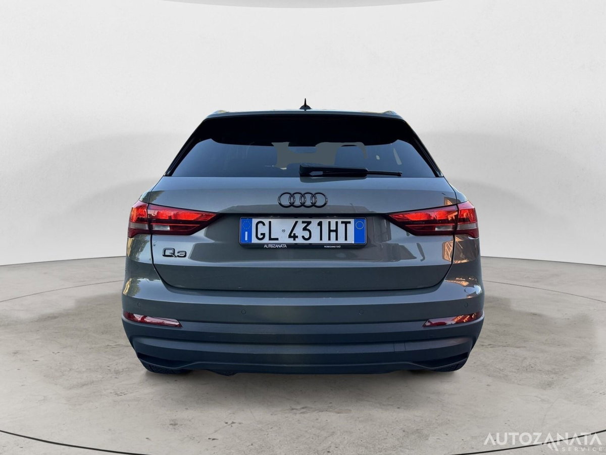 Audi Q3 35 2.0 tdi Business Advanced s-tronic (6)