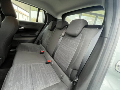 Jeep Avenger 1.2 turbo Altitude fwd 100cv (8)