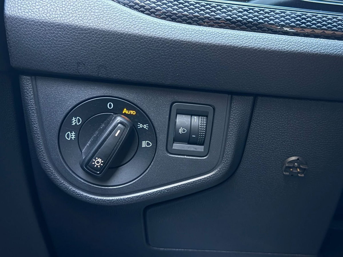 Volkswagen Polo 1.0 EVO (12)
