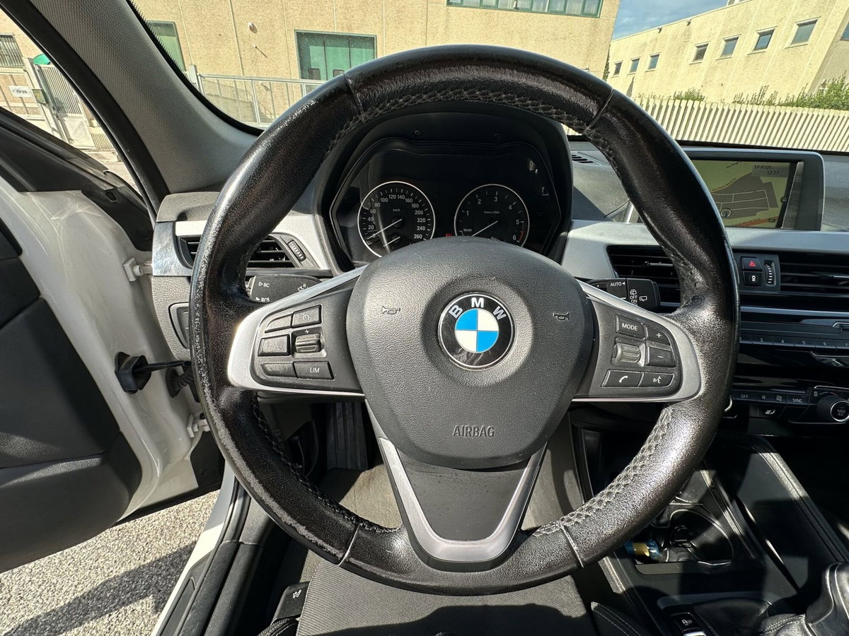 BMW X1 sDrive18d Advantage (10)