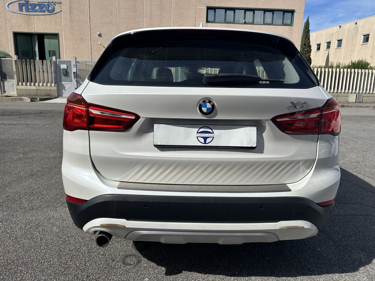 BMW X1 sDrive18d Advantage (5)