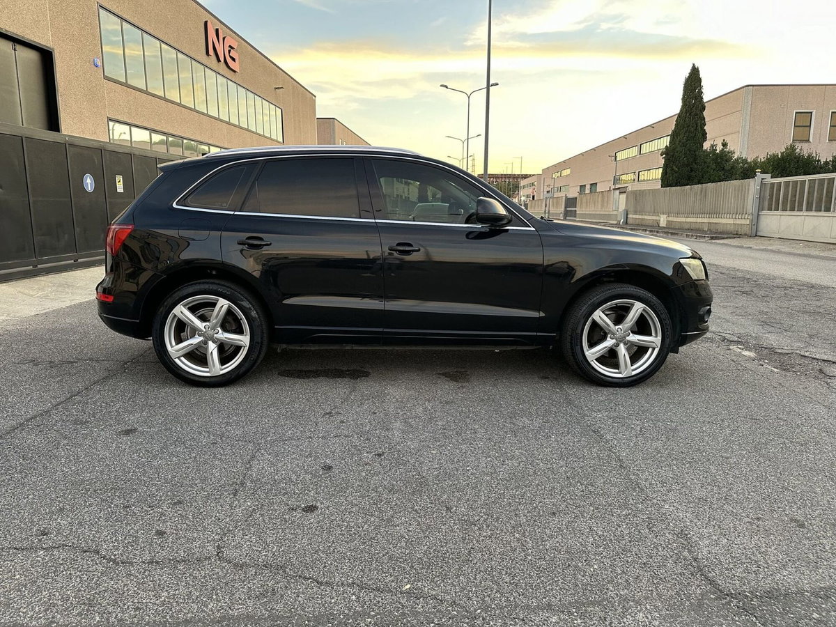 Audi Q5 2.0 TDI 170 CV quattro (7)