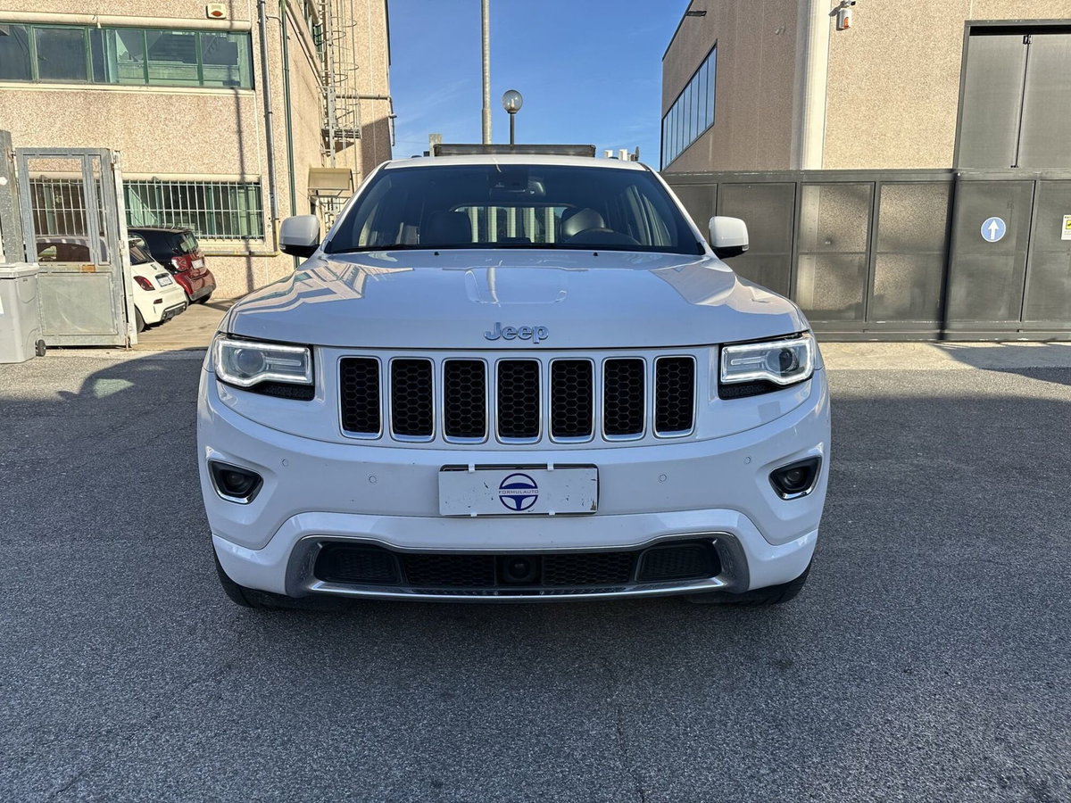 Jeep Grand Cherokee 3.0 V6 CRD 250 CV Multijet II Overland (2)