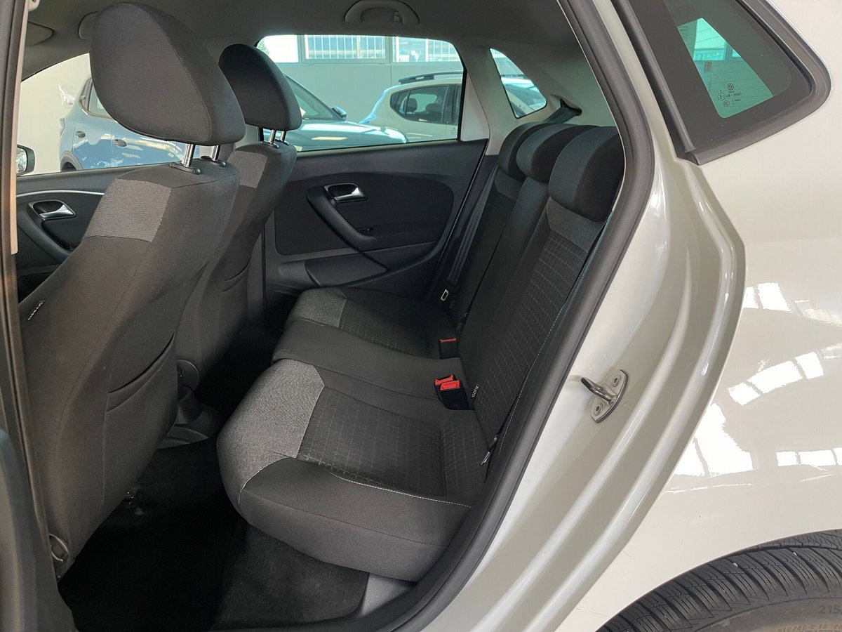 Volkswagen Polo 1.4 TDI 90 CV 5p. Highline BlueMotion Technology (11)