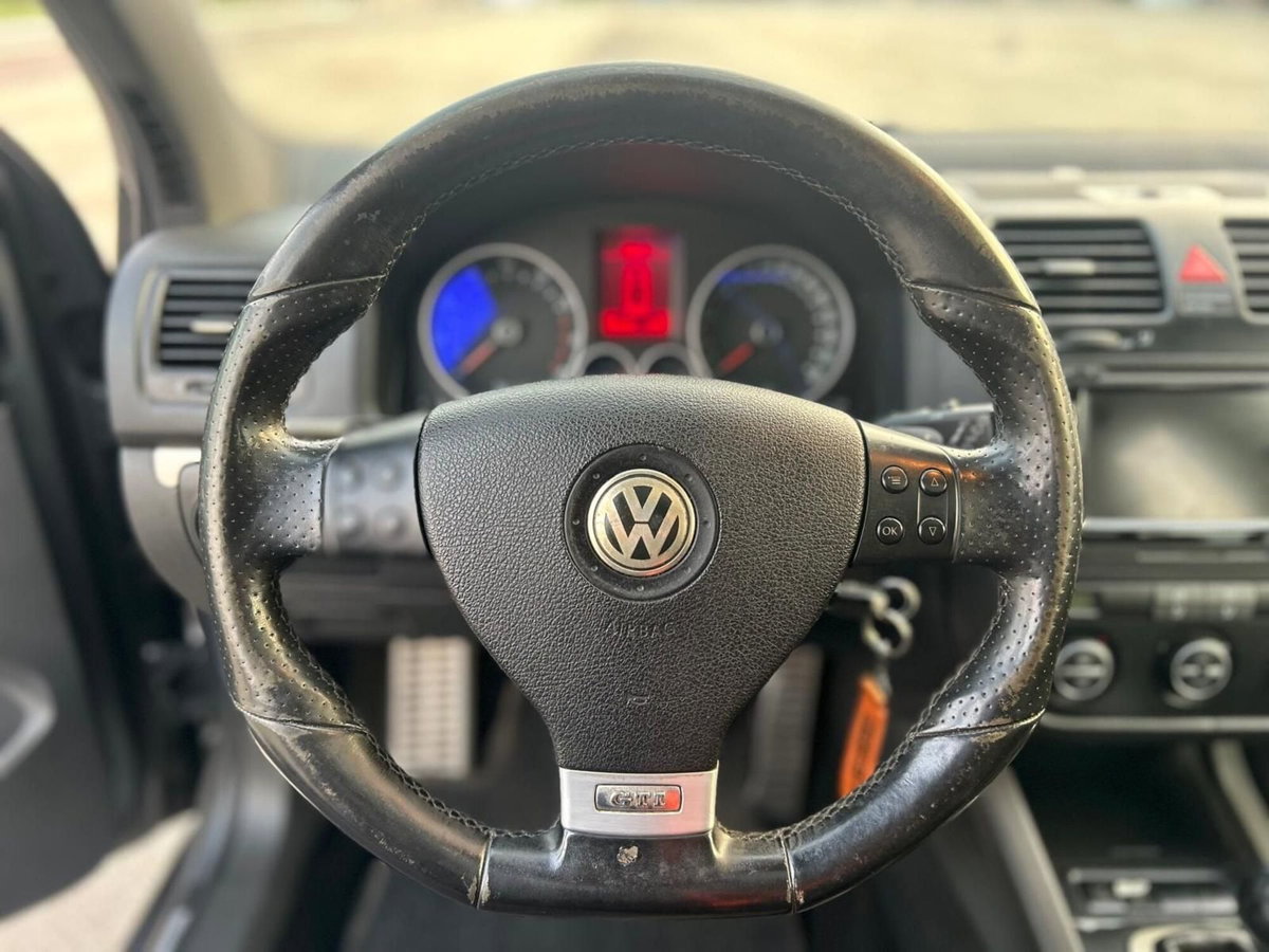 Volkswagen Golf 2.0 16V TFSI 5p. DSG GTI (11)