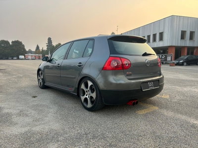Volkswagen Golf 2.0 16V TFSI 5p. DSG GTI (2)