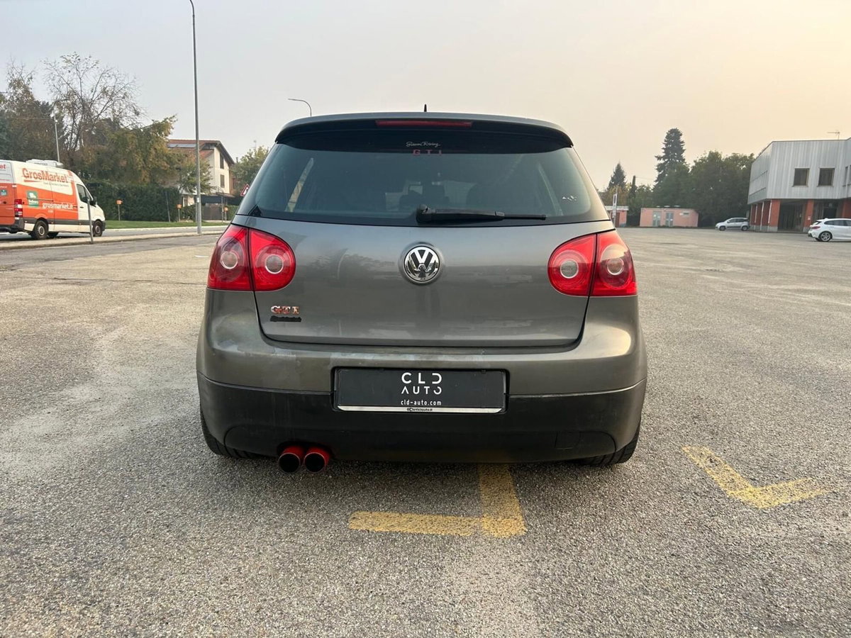 Volkswagen Golf 2.0 16V TFSI 5p. DSG GTI (3)