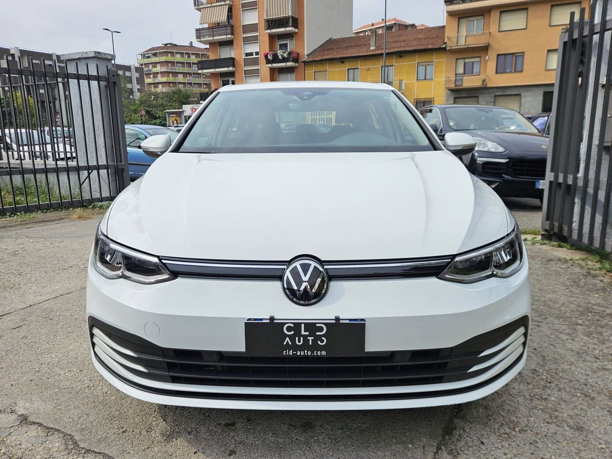 Volkswagen Golf 1.5 eTSI 130 CV EVO ACT DSG Life (2)