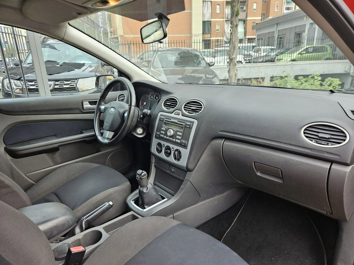 Ford Focus 1.6 TDCi (90CV) 5p. (11)