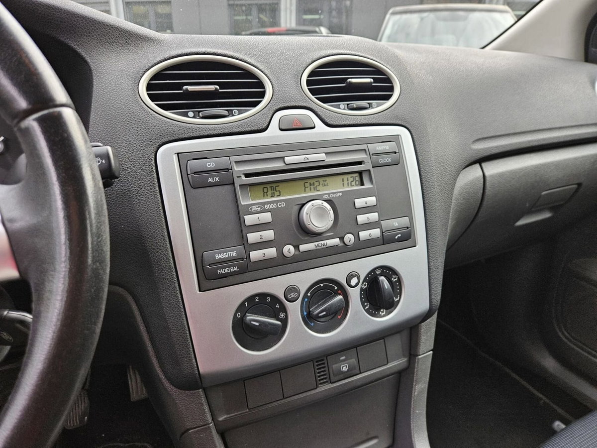 Ford Focus 1.6 TDCi (90CV) 5p. (15)