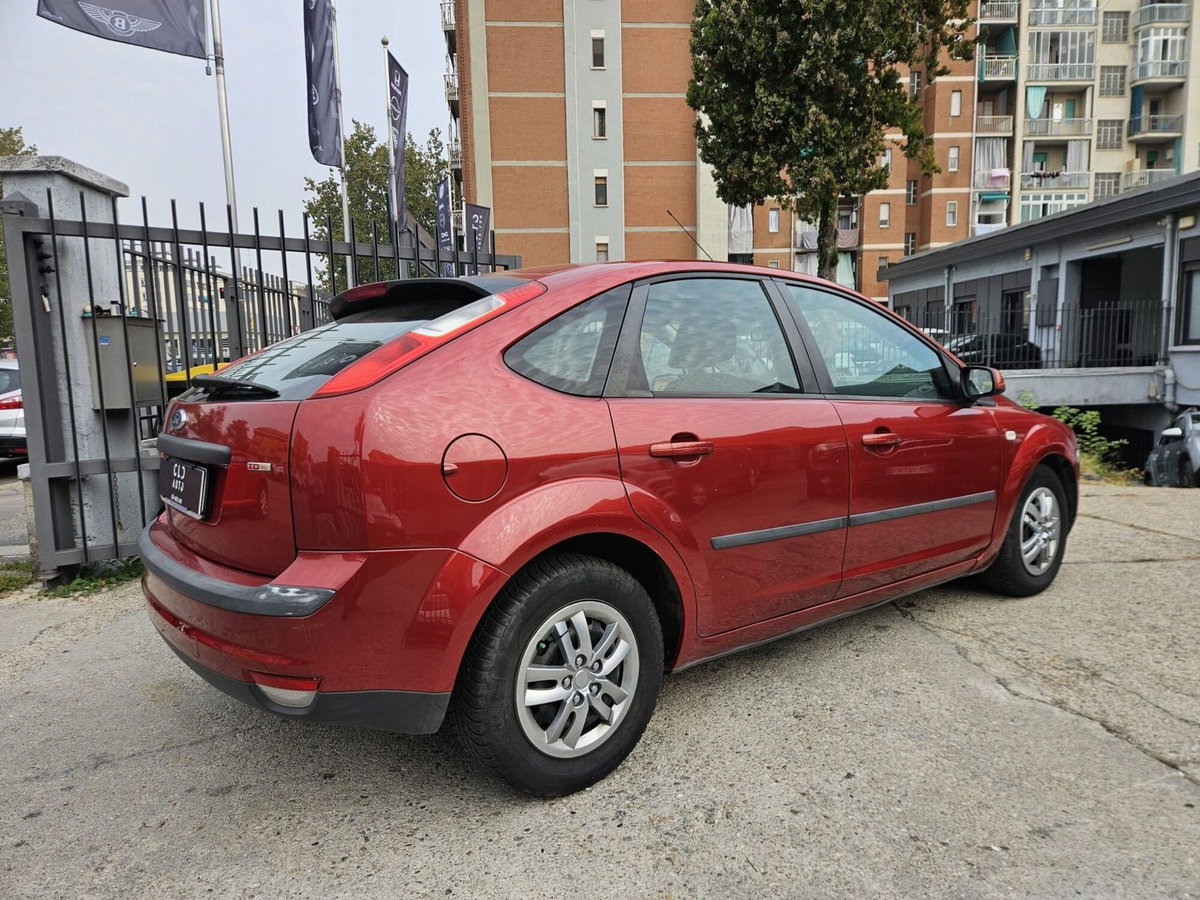 Ford Focus 1.6 TDCi (90CV) 5p. (4)