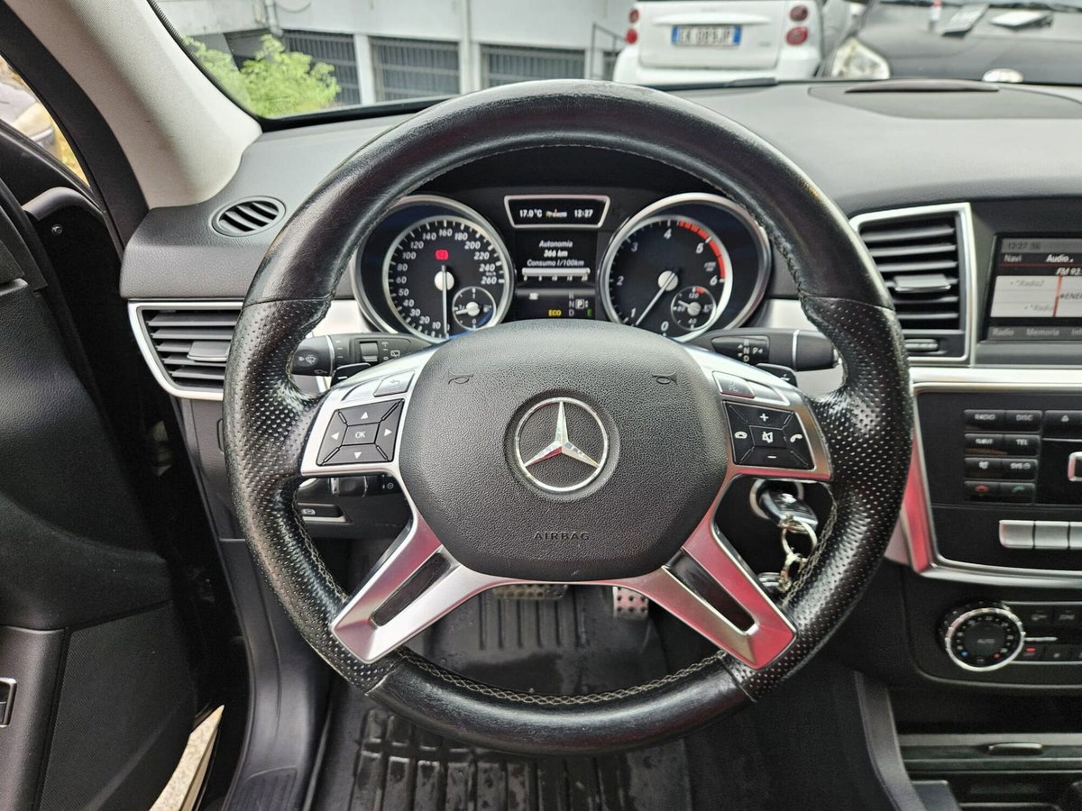 Mercedes-Benz Classe ML 250 BlueTEC 4Matic Premium (13)
