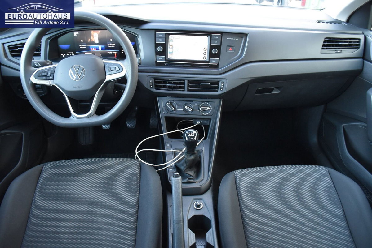 Volkswagen Taigo 1.0 tsi Life 95cv (7)