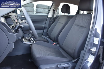 Volkswagen Taigo 1.0 tsi Life 95cv (8)