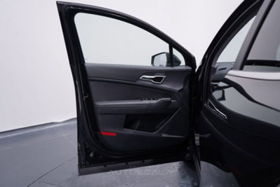 Kia Sportage 1.6 CRDi MHEV Style (9)