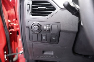 Mahindra KUV100 1.2 K8 m-bifuel (12)