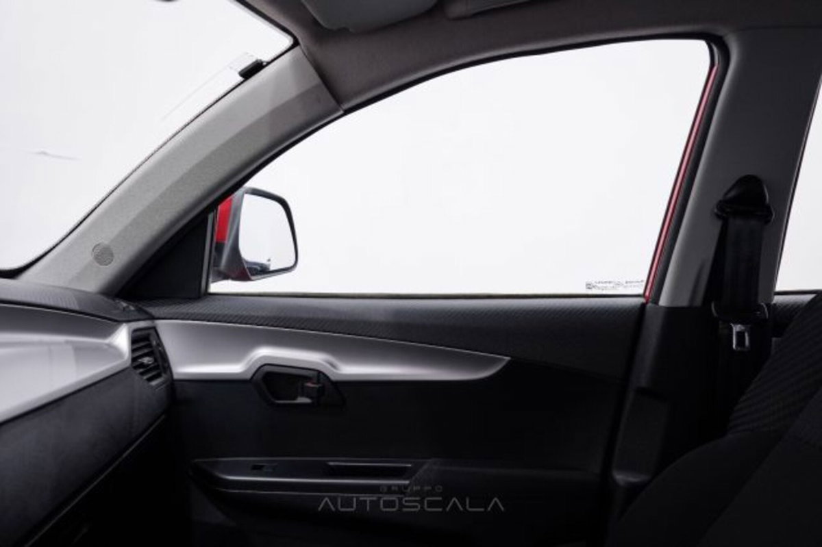 Mahindra KUV100 1.2 K8 m-bifuel (18)