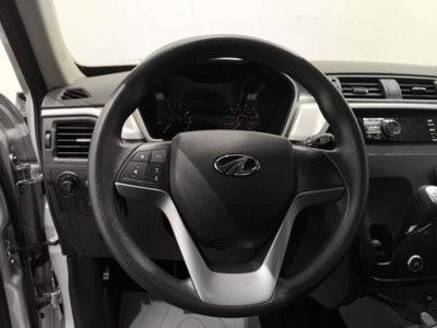 Mahindra KUV100 1.2 K8 m-bifuel (7)