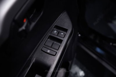 Mahindra KUV100 1.2 K8 m-bifuel (10)
