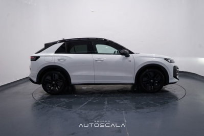 Volkswagen T-Roc 1.5 tsi R-Line dsg (7)