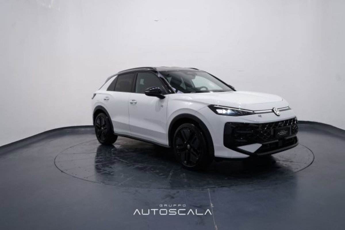Volkswagen T-Roc 1.5 tsi R-Line dsg (8)