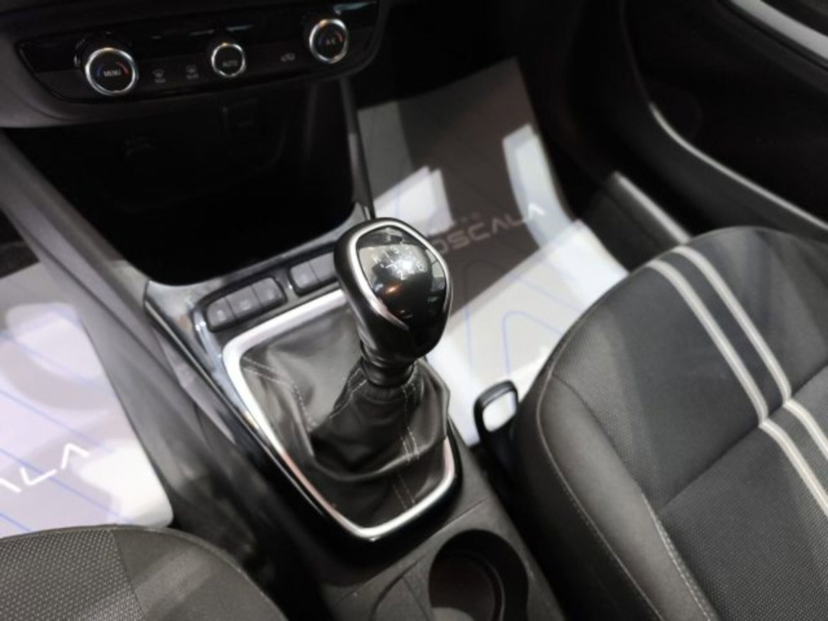 Opel Crossland 1.5 ECOTEC D 110 CV Start&Stop Elegance (13)