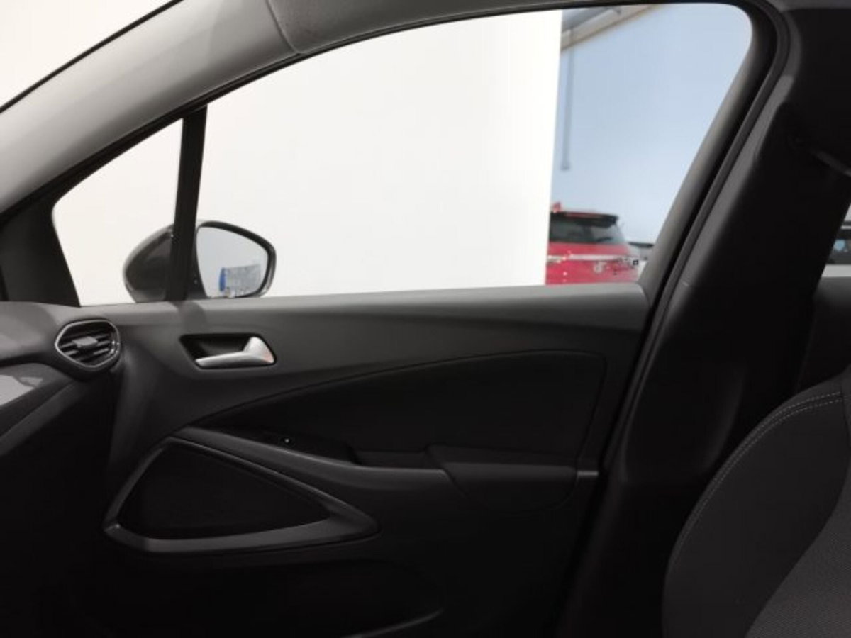 Opel Crossland 1.5 ECOTEC D 110 CV Start&Stop Elegance (15)