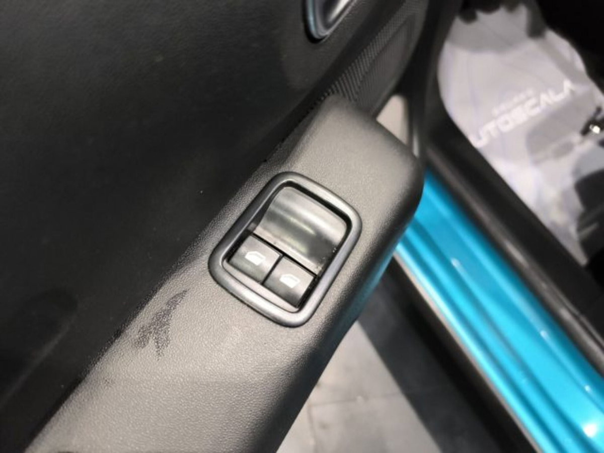 Citroen C3 1.2 puretech You s&s 83cv neopatentati (8)