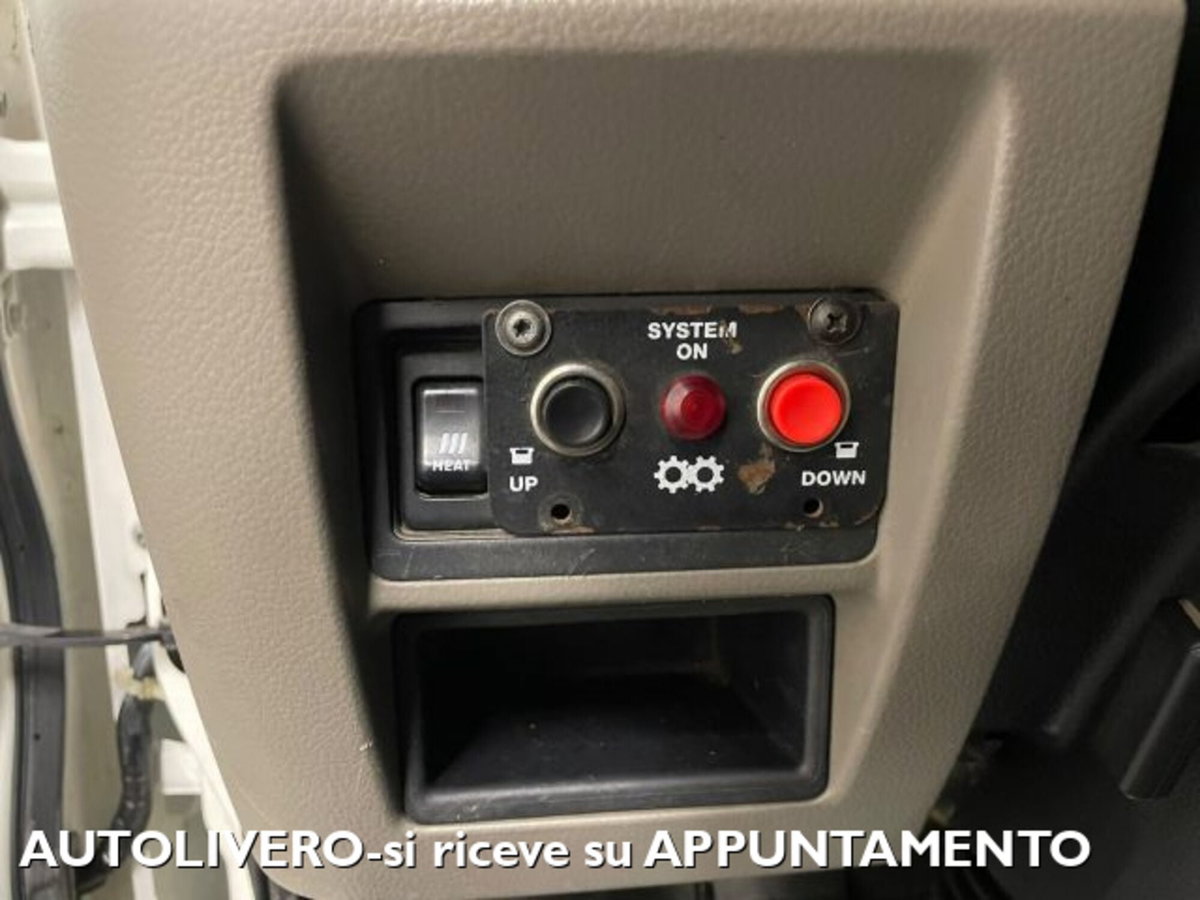 Nissan Cabstar 35.11 2.5 TDI PL-RG Cabinato Easy (16)