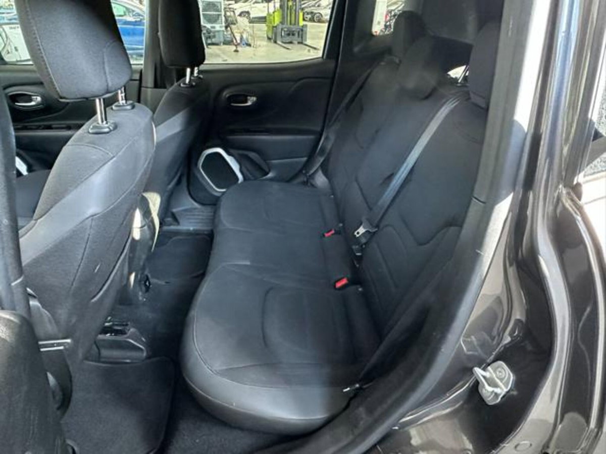 Jeep Renegade 2.0 Mjt 140CV 4WD Active Drive Limited (12)