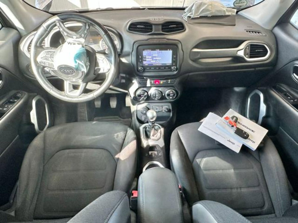Jeep Renegade 2.0 Mjt 140CV 4WD Active Drive Limited (14)