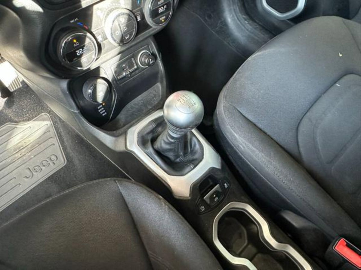 Jeep Renegade 2.0 Mjt 140CV 4WD Active Drive Limited (17)