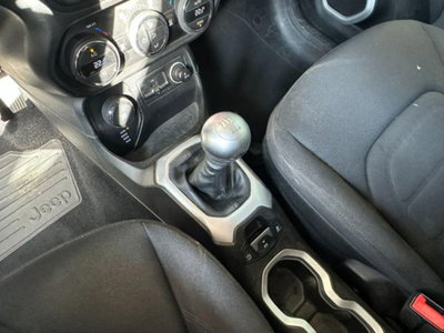 Jeep Renegade 2.0 Mjt 140CV 4WD Active Drive Limited (17)