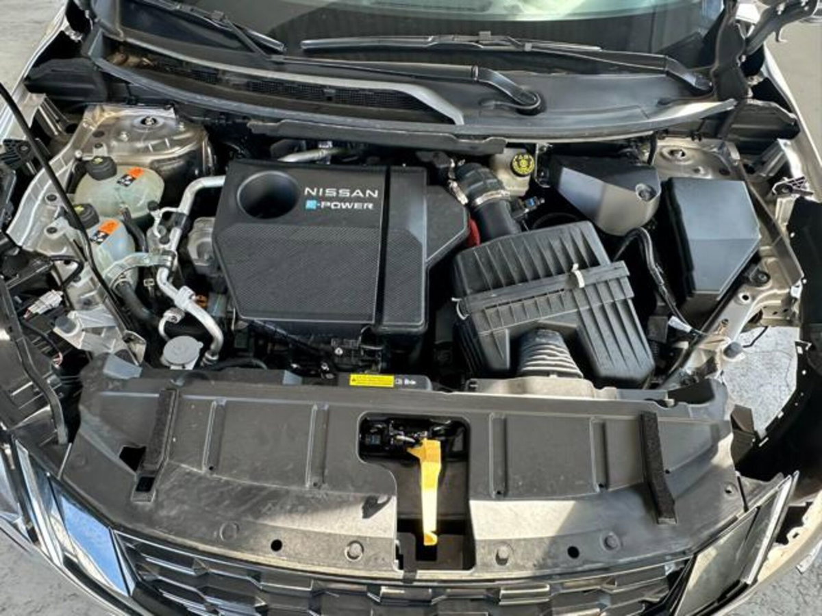 Nissan X-Trail 1.5 e-power N-Connecta e-4orce 4wd auto (10)