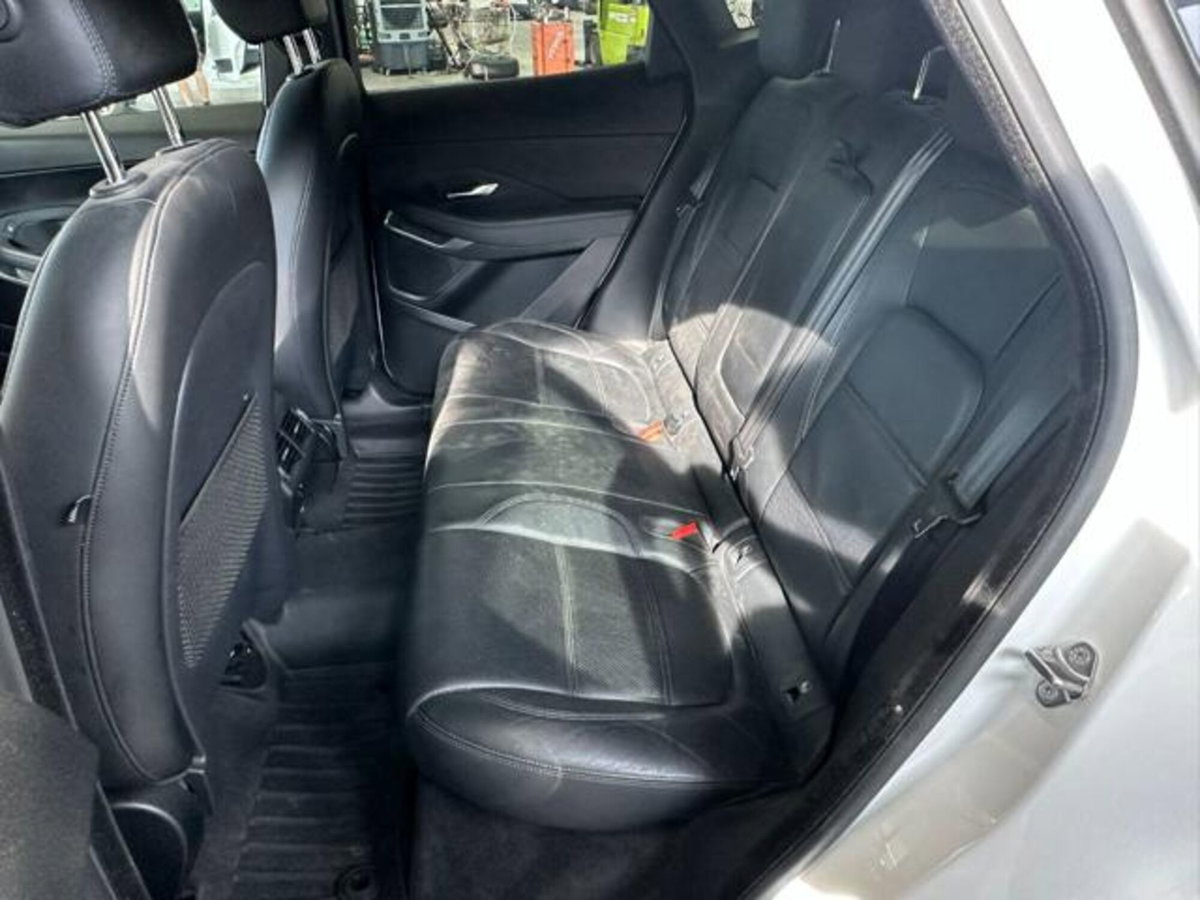 Jaguar E-Pace 2.0D 150 CV AWD aut. S (11)