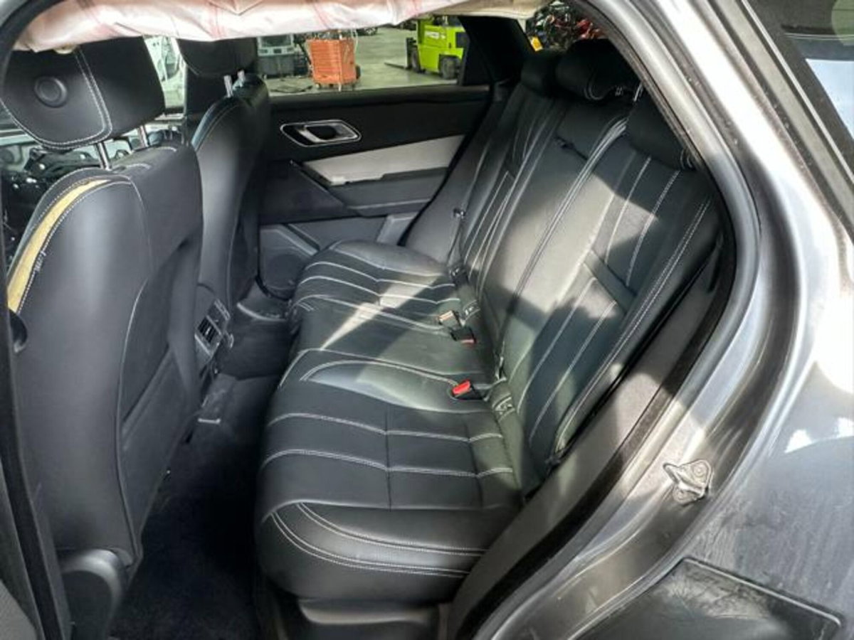 Land Rover Range Rover Velar 2.0D I4 204 CV R-Dynamic S (12)