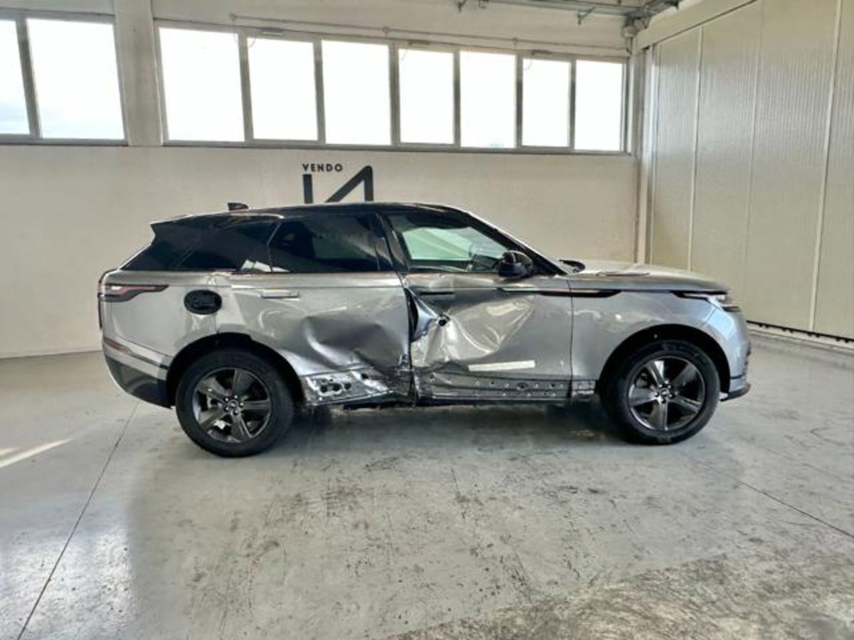 Land Rover Range Rover Velar 2.0D I4 204 CV R-Dynamic S (8)
