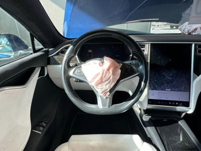 Tesla Model S Model S 100kWh All-Wheel Drive (15)