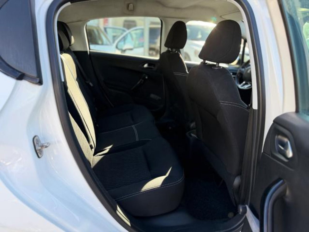 Peugeot 208 75 5 porte Allure (13)