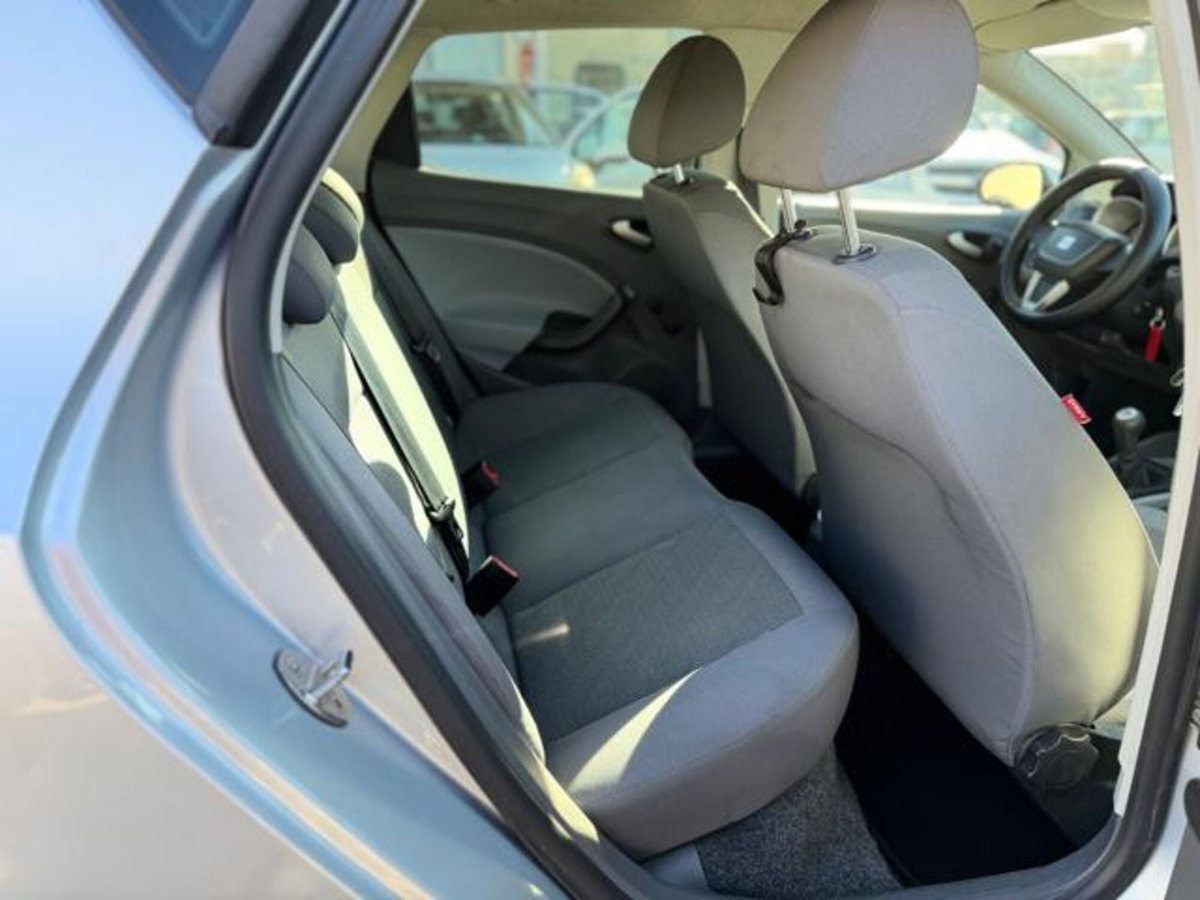 SEAT Ibiza 1.2 12V 70CV 5p. Free Dual (13)