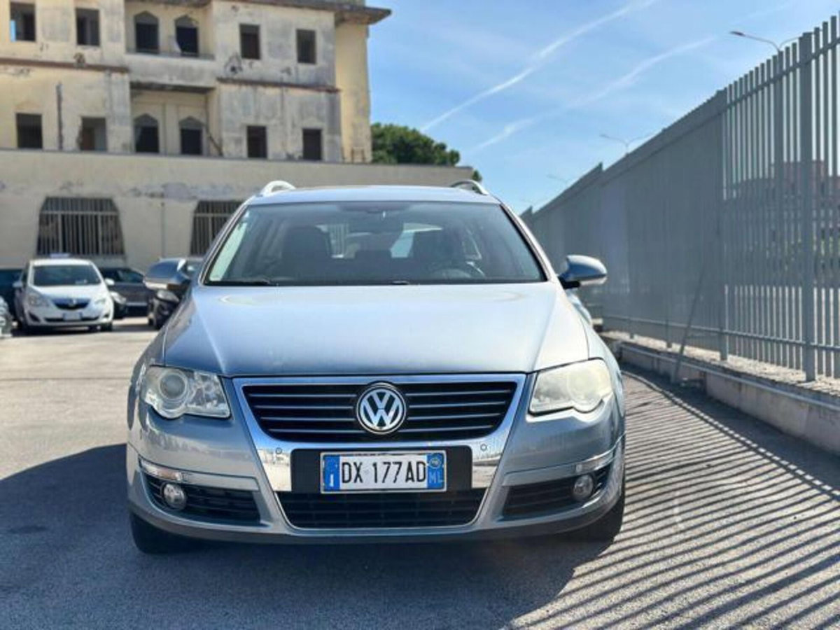 Volkswagen Passat Variant 2.0 TDI 170CV DPF DSG High. (2)