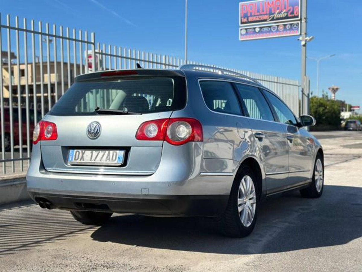Volkswagen Passat Variant 2.0 TDI 170CV DPF DSG High. (4)