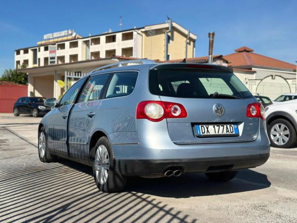 Volkswagen Passat Variant 2.0 TDI 170CV DPF DSG High. (6)