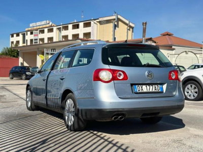Volkswagen Passat Variant 2.0 TDI 170CV DPF DSG High. (6)