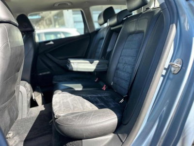 Volkswagen Passat Variant 2.0 TDI 170CV DPF DSG High. (9)