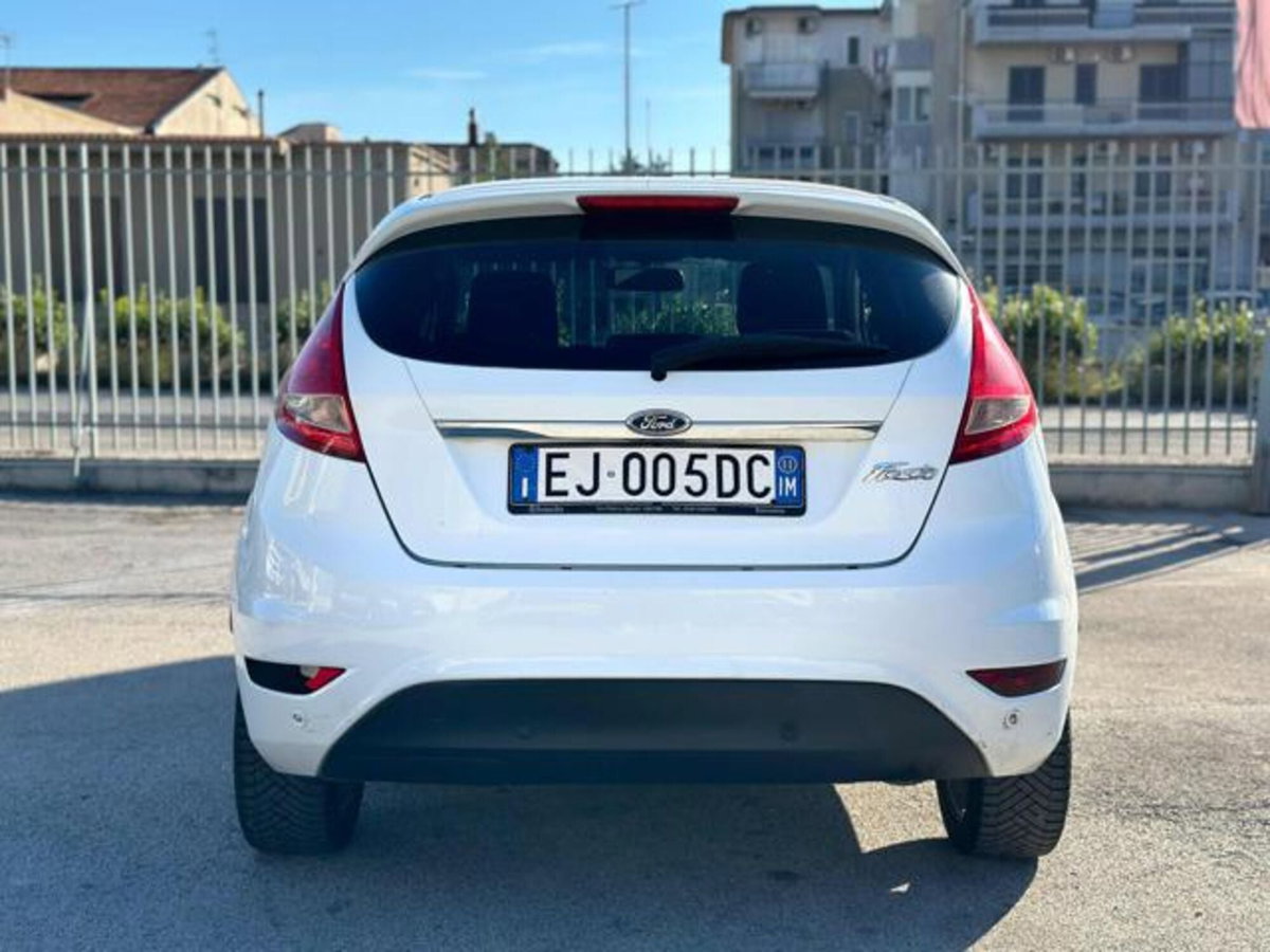 Ford Fiesta 1.6 TDCi 95 CV 5p. Titanium (5)