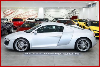 Audi R8 Coupé 4.2 V8 FSI quattro (4)