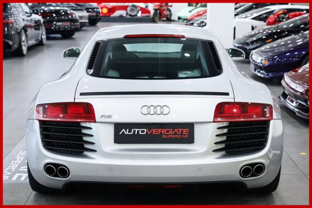 Audi R8 Coupé 4.2 V8 FSI quattro (6)