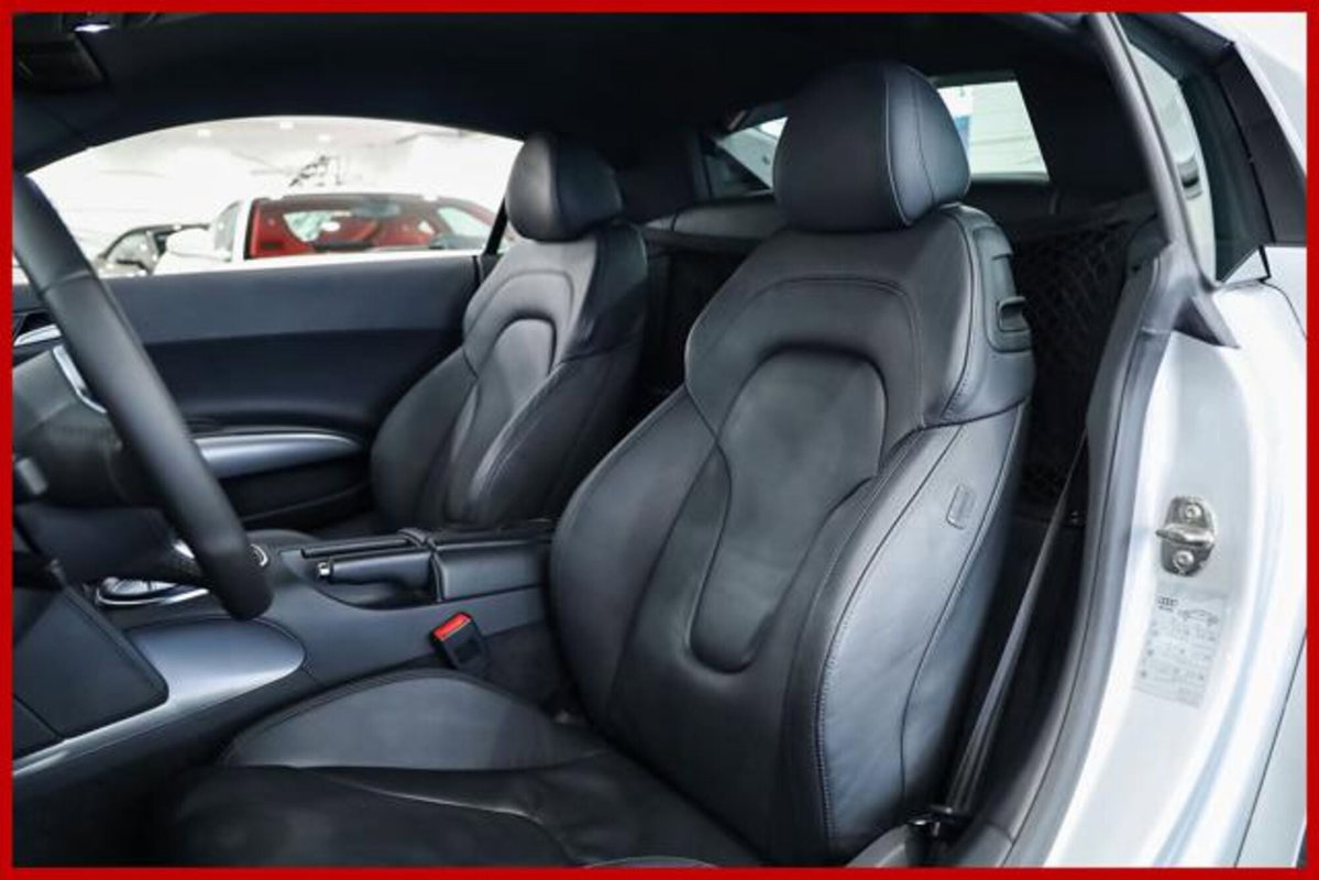 Audi R8 Coupé 4.2 V8 FSI quattro (9)